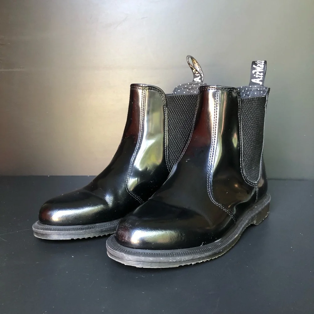 Dr Martens Flora Chelsea Boots Women’s 8 Black Smooth Leather Pull On Ankle Punk - Picture 2 of 9
